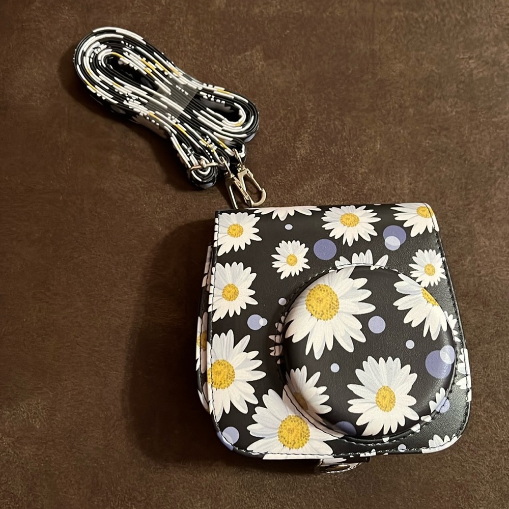 5/$25    NWOT Instax Mini Cross Body Camera Case